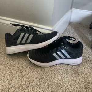 Black Adidas Tennis Shoes